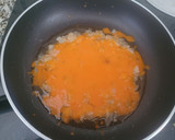 Foto del paso 3 de la receta: Coliflor a mi manera con bacon, sofrito, bechamel y queso en un plis plas