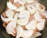 Hình bước làm 3 của món Bò Xào Hành Tây