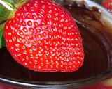 รูปขั้นตอนการทำที่ 4 ของ สตอเบอรี่เคลือบช็อกโกแลต Chocolate Covered STRAWBERRY