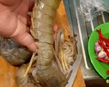 Foto langkah ke 1 dari resep Udang Ketak Ronggeng Lipan Saus Padang KW²an.