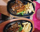 Foto langkah ke 5 dari resep Chiken steak blacpaper.
