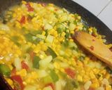 Foto del paso 6 de la receta: Empanadas de choclo, con verduras y un poquito de queso cremoso
