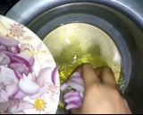 A picture of step 1 of Chicken Changezi Karhai.