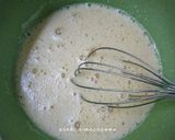 Foto langkah ke 2 dari resep Banana Moist Chocolate Cake.