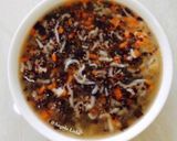 Foto langkah ke 3 dari resep Bubur nasi Quinoa dan teri nasi.