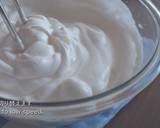 White Swiss Roll (Snow Cake Roll) Recipe Video recipe step 5 photo