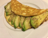 Foto del paso 3 de la receta: Tortilla de aguacate con sésamo