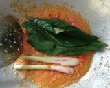 Foto langkah ke 6 dari resep Ayam Suwir bumbu pedas.