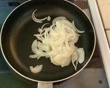 A picture of step 1 of White cream sauce (gluten free : use rice flour).