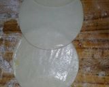 Foto del paso 1 de la receta: Rosas de empanadas de jamón y queso