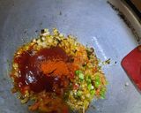 A picture of step 4 of Maslay daar Chana chaat.