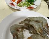 Foto langkah ke 1 dari resep Soto Mie Udang.