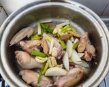 Foto langkah ke 3 dari resep Sup Ayam Hainan.