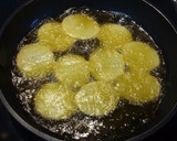 Foto del paso 2 de la receta: Milhoja de patata con jamón y foie
