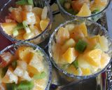 Gyümölcssaláta, déli gyümölcsökből recept fázis 7 fotója
