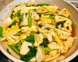 Hình bước làm 1 của món Thịt Heo Xông Khói Xào Rau