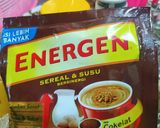 Foto langkah ke 1 dari resep Bolu Energen Coklat tabur keju.