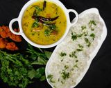 A picture of step 6 of Punjabi kadhi pakode.