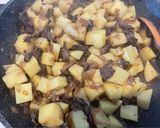 Foto del paso 7 de la receta: Papas con callampas de pino