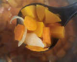 Foto del paso 3 de la receta: 🍲🧀🥚Sopa salvadora de 4 ingredientes + sopa crema con queso y huevo 🥚🧀🍲