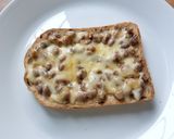 รูปขั้นตอนการทำที่ 2 ของ Natto Mayo Cheese Toast (ขนมปังปิ้งหน้านัตโตะมายองเนสชีส)