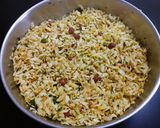A picture of step 4 of Kothmari Chiwda.
