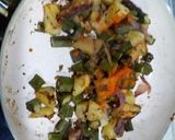 A picture of step 8 of Bhindi aloo ki dry sabzi.