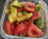 કાકડી અને ટામેટાં નું સલાડ (Cucumber Tomato Salad Recipe In Gujarati) રેસીપી સ્ટેપ1ફોટો