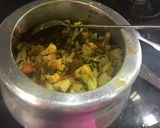 A picture of step 3 of Hariyali gobhi.