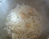 A picture of step 2 of Chicken Jalfrezi.