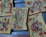 Foto langkah ke 6 dari resep Simple Pizza.