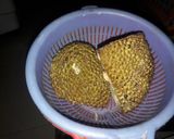A picture of step 1 of Jackfruit Lapta.