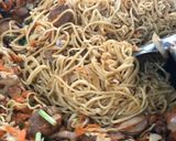 Foto langkah ke 3 dari resep Mie goreng ulang tahun.