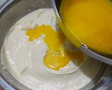 Foto langkah ke 4 dari resep Bolu Tape Keju.