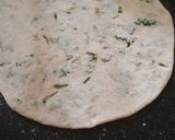 A picture of step 4 of Palak paratha.