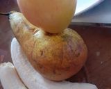 A picture of step 1 of Khati meethi fruit chat.