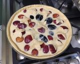 Une image de l'étape 14 de Tarte aux quetsches, prunes d'ente et fruits à coque.
