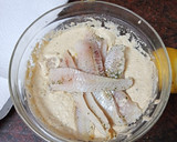 Foto del paso 3 de la receta: Barritas crujientes de gallo con papas fritas y salsa rosa