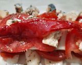 Foto del paso 3 de la receta: Calzon de tomate y quesos (con tapa de pascualina)