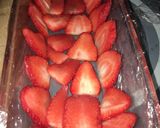 صورة لخطوة 3 من وصفة 🍫🍓🍌كريم شانتي بلبسكويت والفواكه🍫🍓🍌