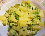 Foto del paso 8 de la receta: Aguacates rellenos y polvo de pistachos