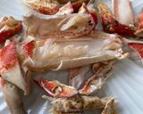 A picture of step 6 of Spider crab steamed.