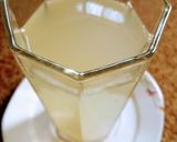 A picture of step 3 of Lemon Water.