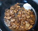 Foto del passaggio 3 della ricetta Pranzo in 15 minuti? Cous cous con funghi champignon