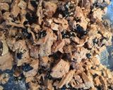 A picture of step 3 of Vegan “tuna” pasta salad.