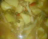 Foto del paso 5 de la receta: Guiso vegano de patatas al curry con guisantes y alubias blancas