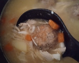 Foto del paso 6 de la receta: Sopa de pollo con albóndigas de jamón