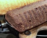 A picture of step 5 of Cocoa-Vanilla Sponge cake.