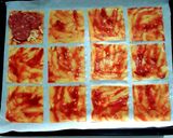 รูปขั้นตอนการทำที่ 1 ของ เกี๊ยวพิซซ่า/แผ่นเกี๊ยวพิซซ่า wonton pizza