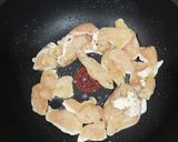 Foto del paso 5 de la receta: Salteado de pollo con ensalada de papas con zanahoria